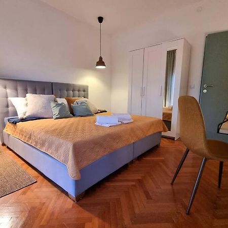 Apartamento Chi Chi Pula Exterior foto
